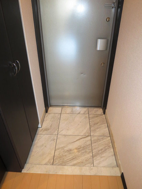 ミリオングランデ元赤坂ヒルズ　玄関