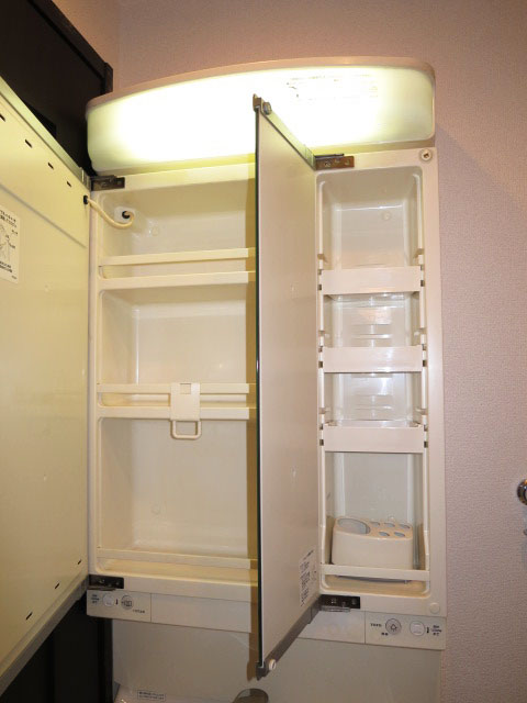 ミリオングランデ元赤坂ヒルズ　洗面室