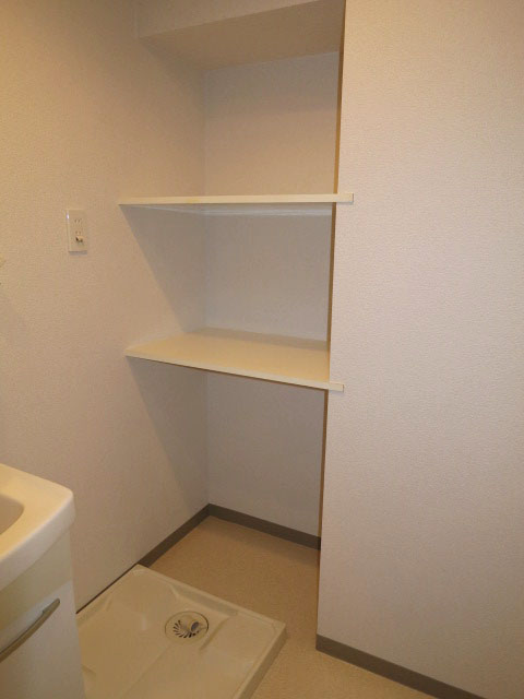 ミリオングランデ元赤坂ヒルズ　洗面室