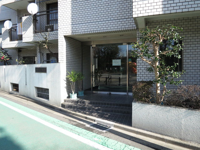 サンセゾン若松町　エントランス