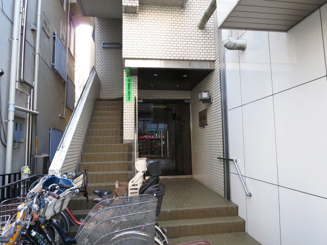 オーシャンプラザ若松町　エントランス