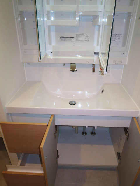 目白ガーデニア　収納たっぷりな洗面室416