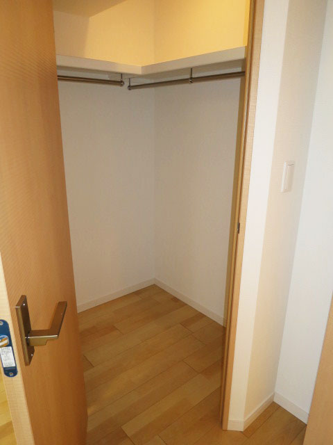 目白ガーデニア　約6.1帖の洋室　ウォークインクローゼット416