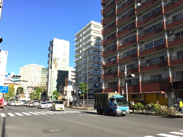 クレール三田　前面道路