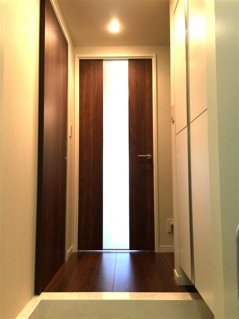 クレール三田　玄関