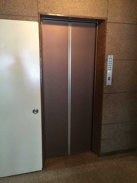 日商岩井本郷マンション　エレベーター