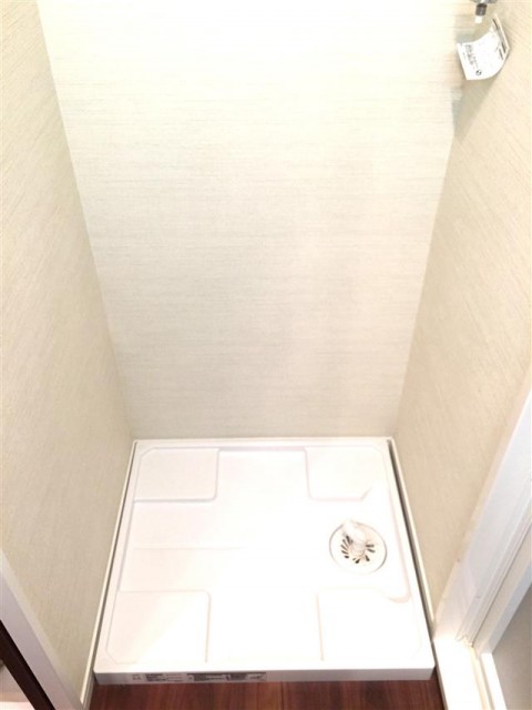 クレール三田　洗濯機置場