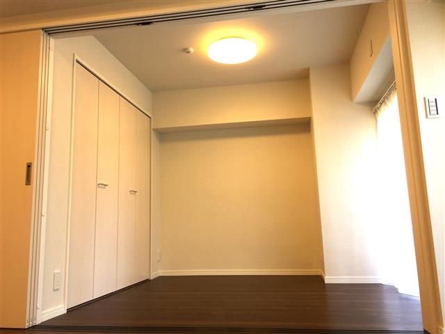クレール三田　洋室約4.6帖