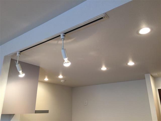 クレール三田　照明