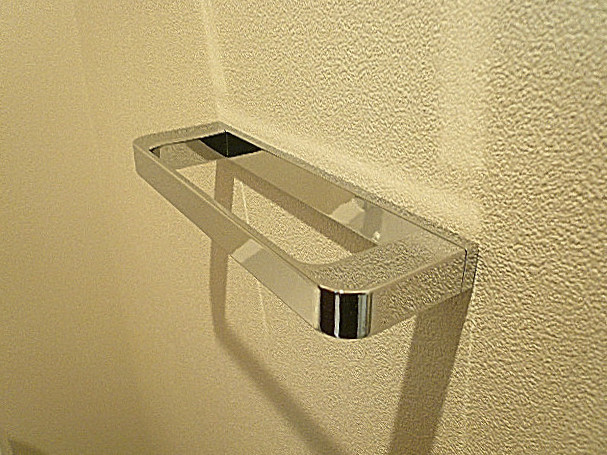 藤和青葉台コープ　おしゃれなタオルハンガー。