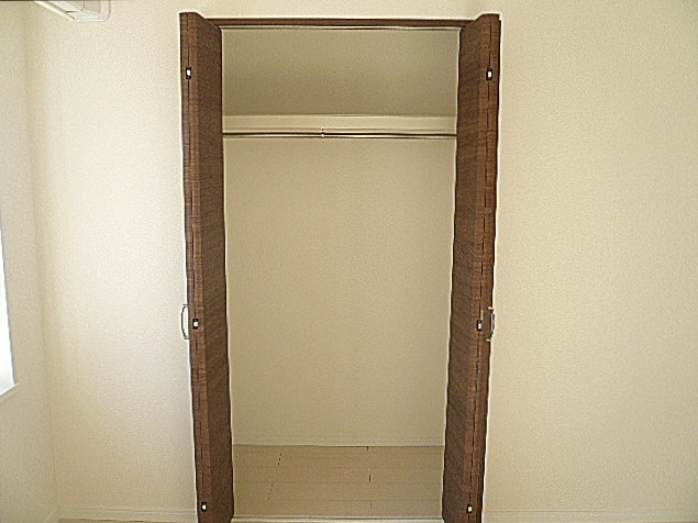 藤和青葉台コープ　洋室6.0帖　クローゼット。