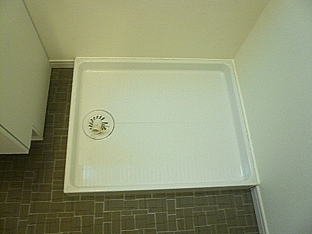 柿の木坂パレス　洗濯機置き場です。