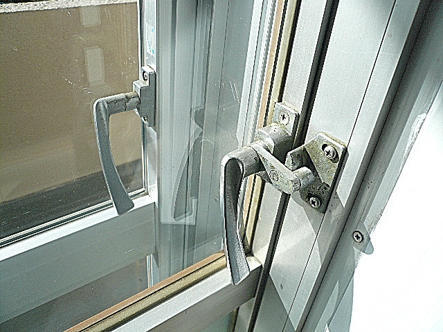 柿の木坂パレス　2重サッシ。