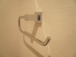 トイレ　タオルハンガー。