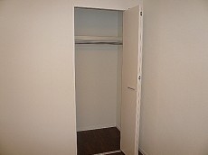 洋室　6.6帖　クローゼット。