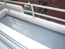 花壇のある洋室6.6帖。