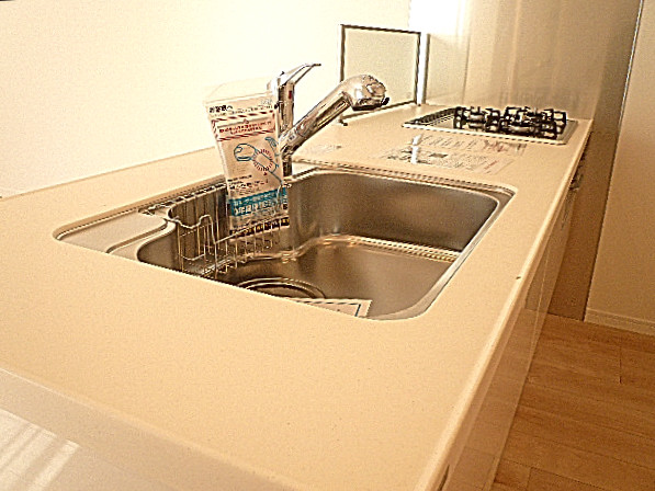 嬉しい対面システムキッチン。