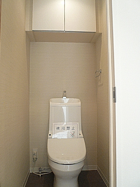 ウォシュレット付トイレです。