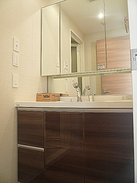 洗面化粧台です。