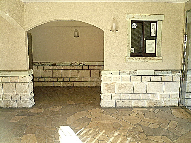 フローレンスパレス多摩川　エントランスホールです。