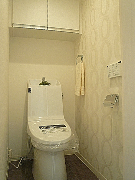 フローレンスパレス多摩川　ウォシュレット付トイレです。