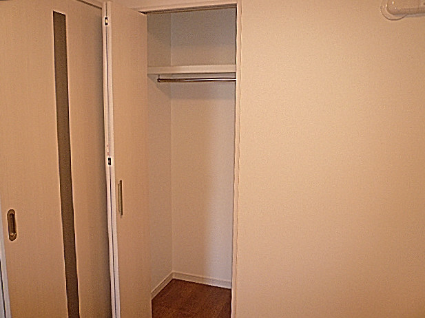 フローレンスパレス多摩川　洋室4.0帖のクローゼットです。