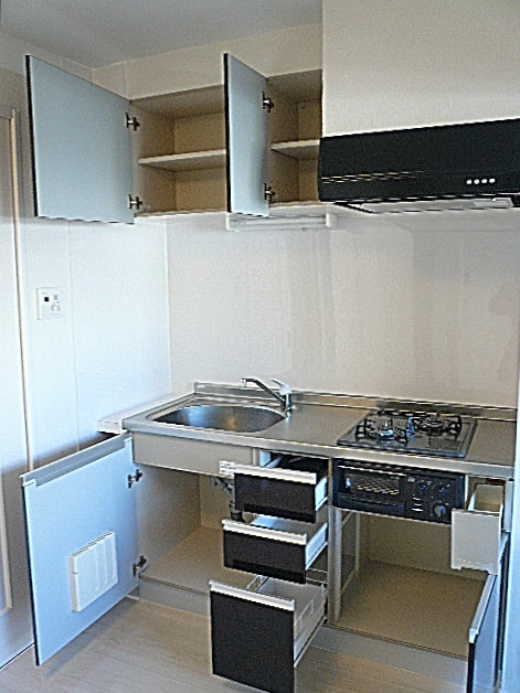 キッチン　上下に収納！