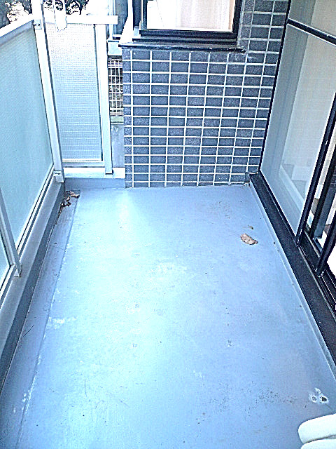 奥行きあるバルコニー