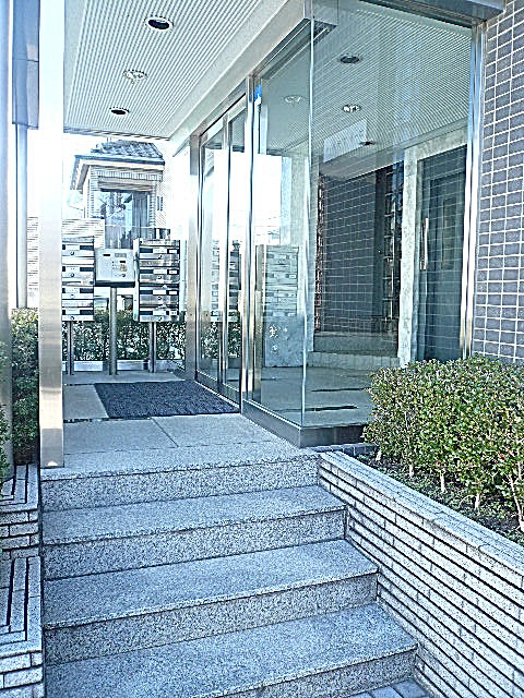 エントランス内入口