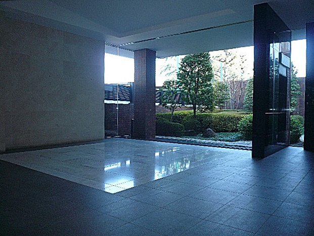 碑文谷ヒルズサレジオ通り　エントランスホール