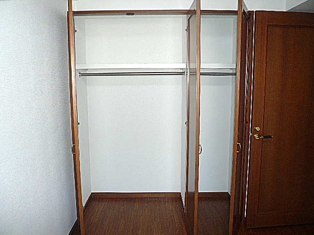 7.0帖洋室　収納です。