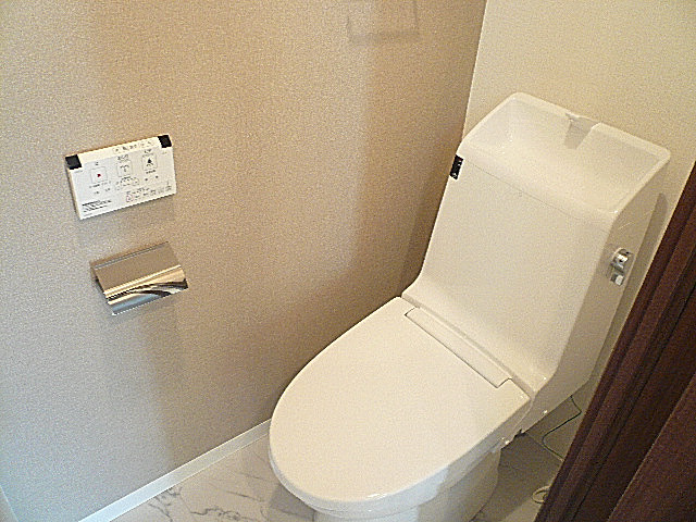 田園調布サニーハイツ　ウォシュレット付トイレです。