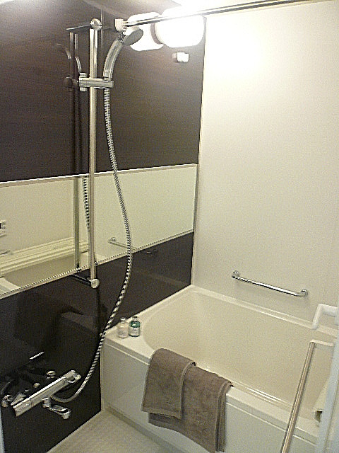 田園調布サニーハイツ　追炊き機能付き浴室。