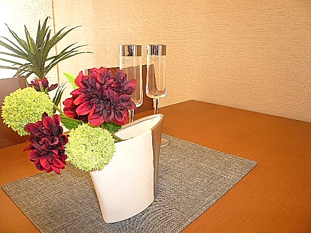 田園調布サニーハイツ　12.4帖のＬＤＫ。