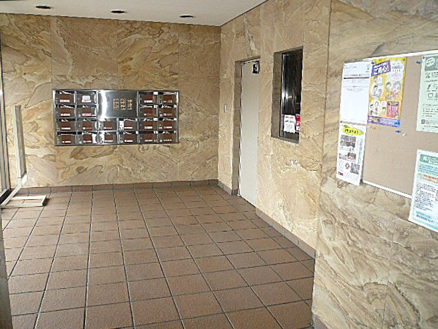 田園調布サニーハイツ　エントランスホールです。