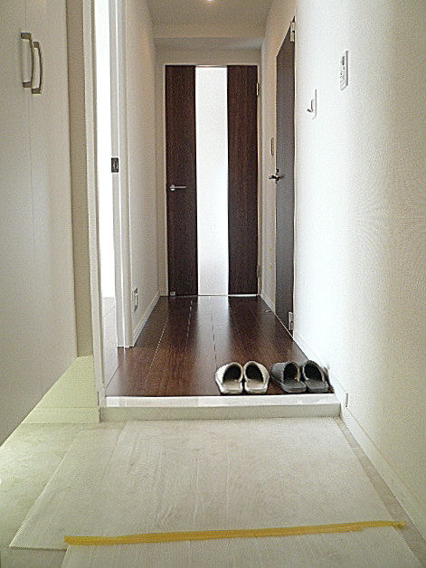 藤和用賀コープ　明るい玄関ホールです。