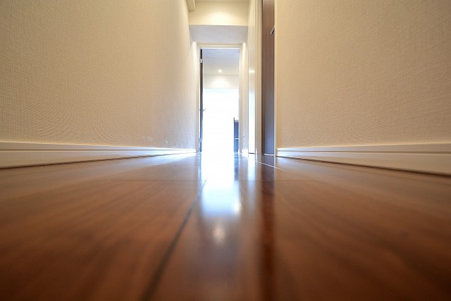 馬事公苑前ハイム2号棟　廊下