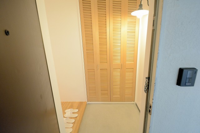 瀬田ハイツ玄関