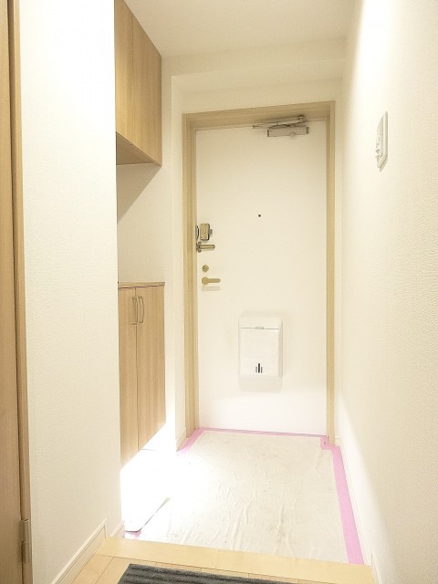 明るい玄関ホール