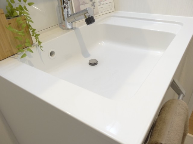 カウンター一体型洗面ボウル