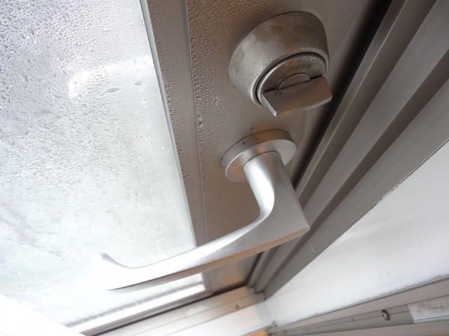 ルーフバルコニー扉