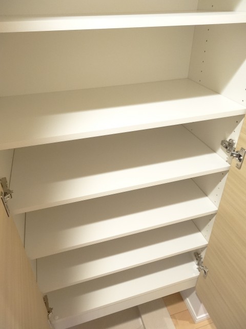 収納豊富なシューズＢＯＸ