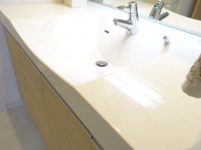 カウンターも広々♪