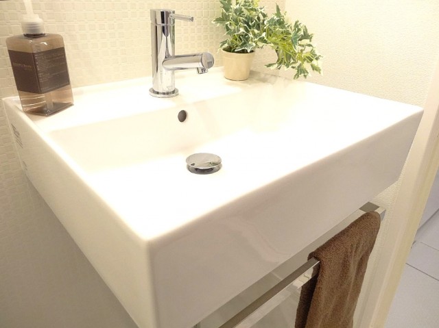 スクエア型の洗面ボウル