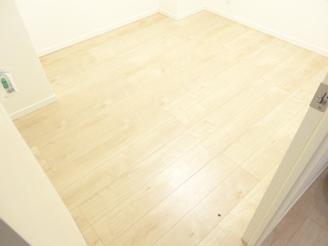 約4.7畳のサービスルーム