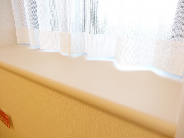 約4.3畳の洋室の出窓