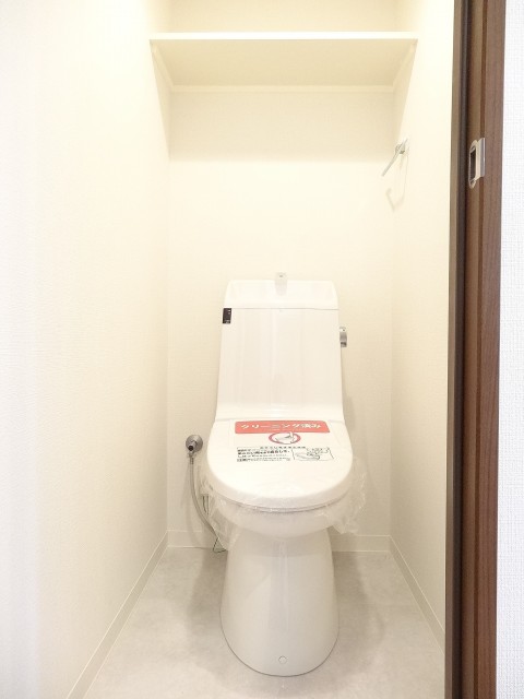 ウォシュレット付きトイレ