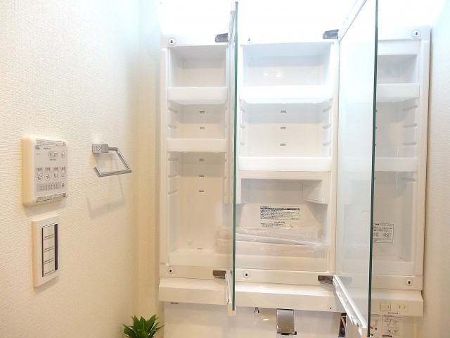 洗面化粧台収納