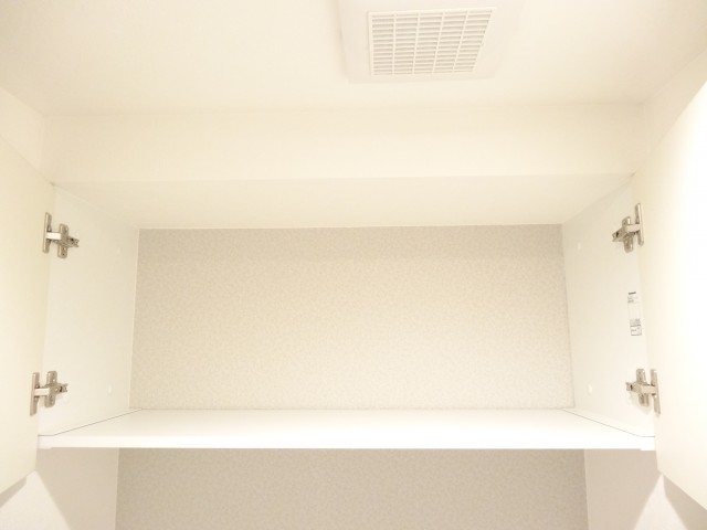 シャルマンコーポ第2芦花公園　トイレ収納