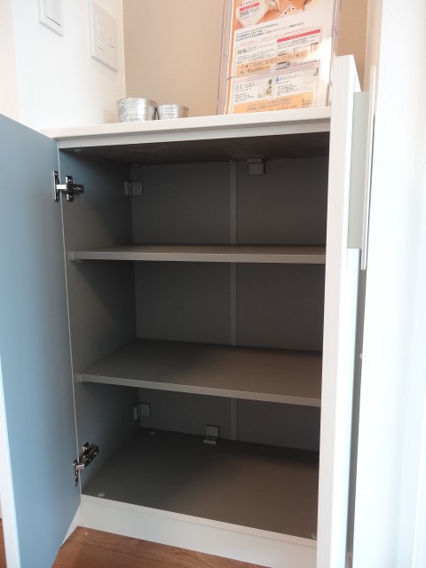 シャルマンコーポ第2芦花公園　ＴＥＬ台の収納